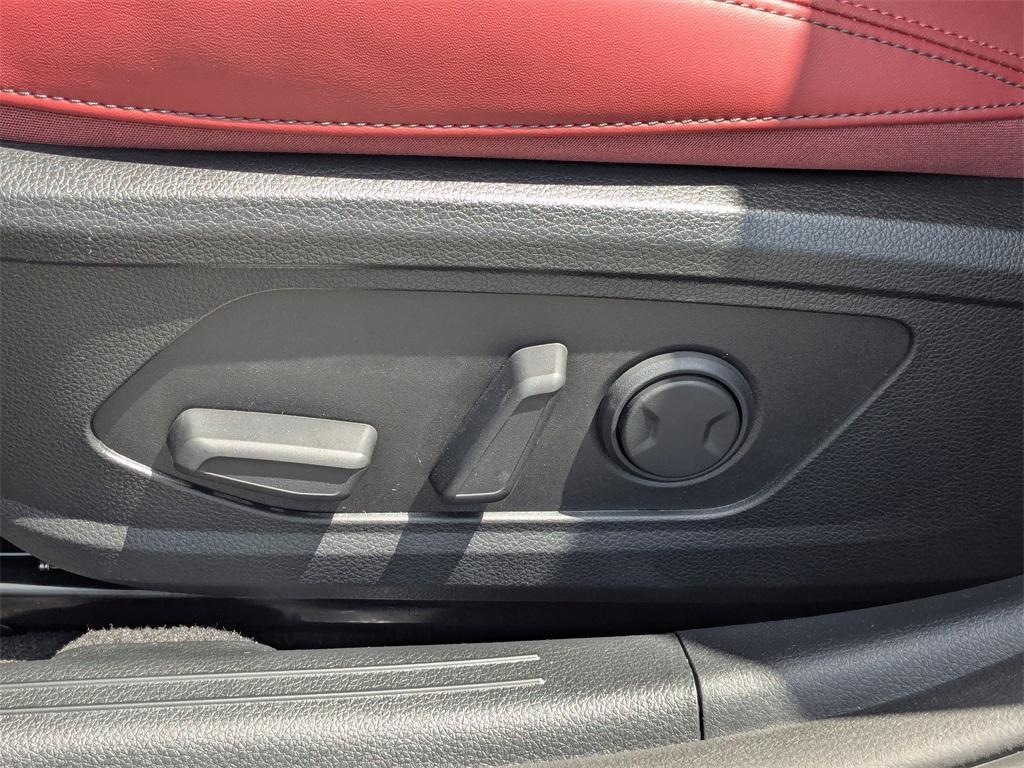 new 2025 Kia K5 car, priced at $30,930