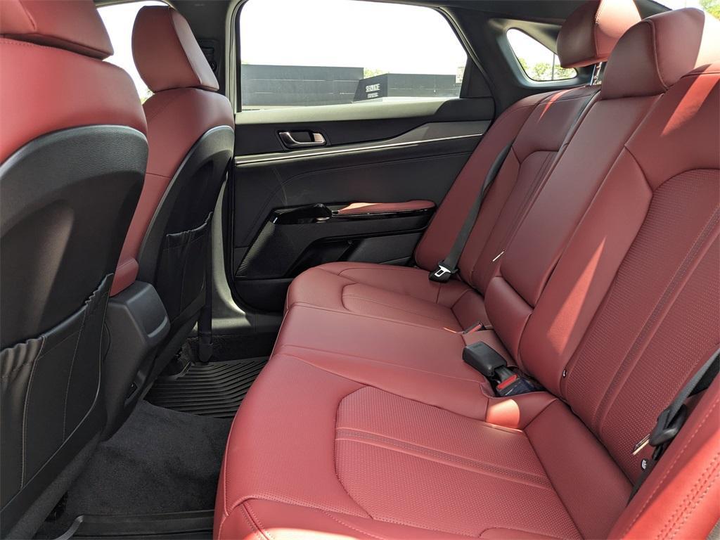 new 2025 Kia K5 car, priced at $30,930