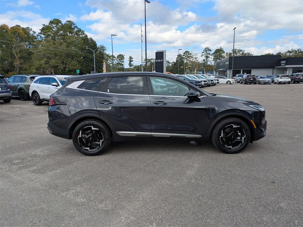 new 2026 Kia Sportage car, priced at $30,676