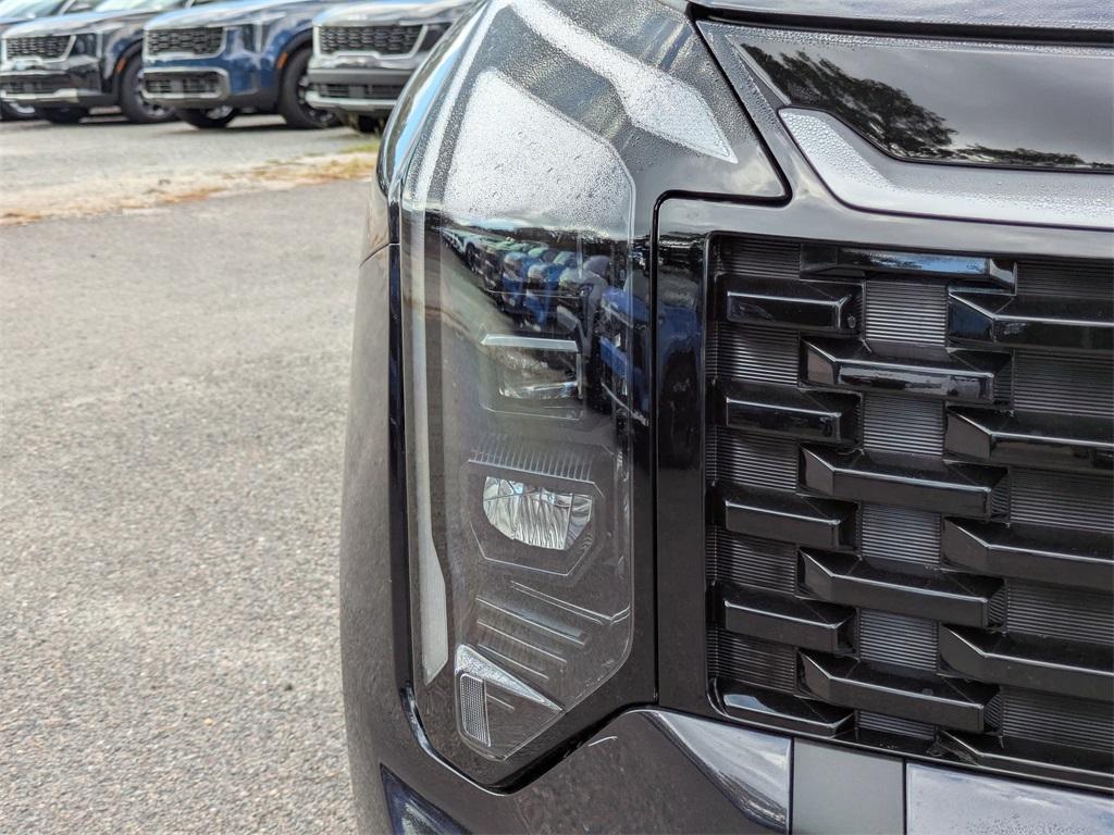 new 2026 Kia Sportage car, priced at $30,676