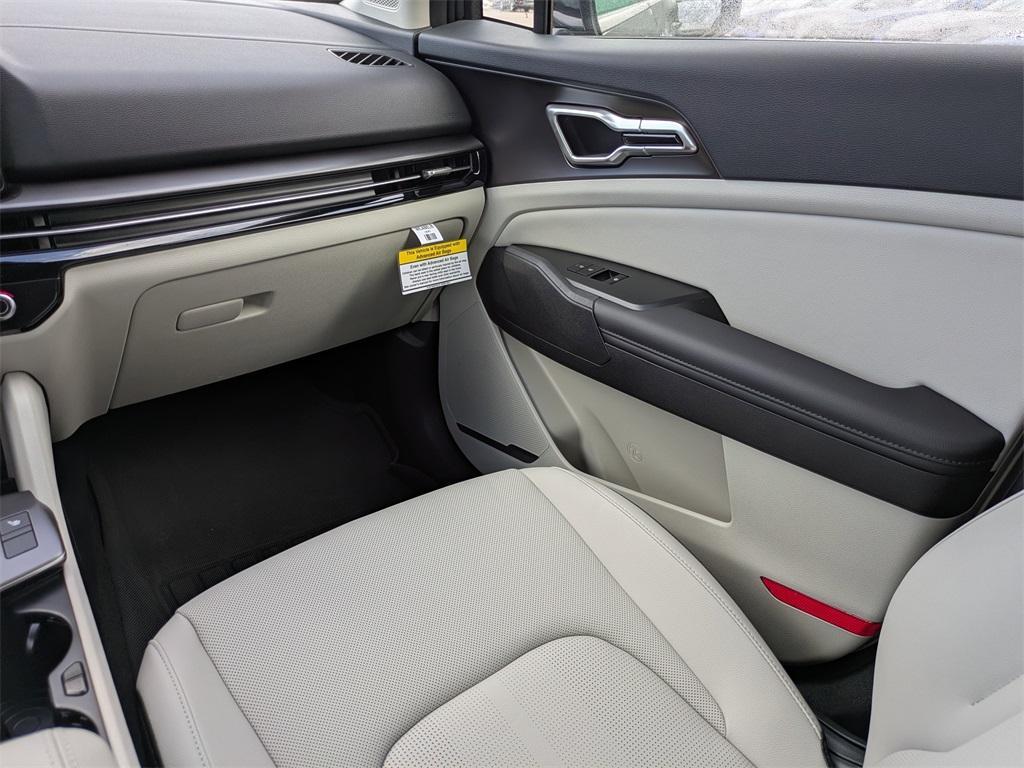 new 2026 Kia Sportage car, priced at $30,676