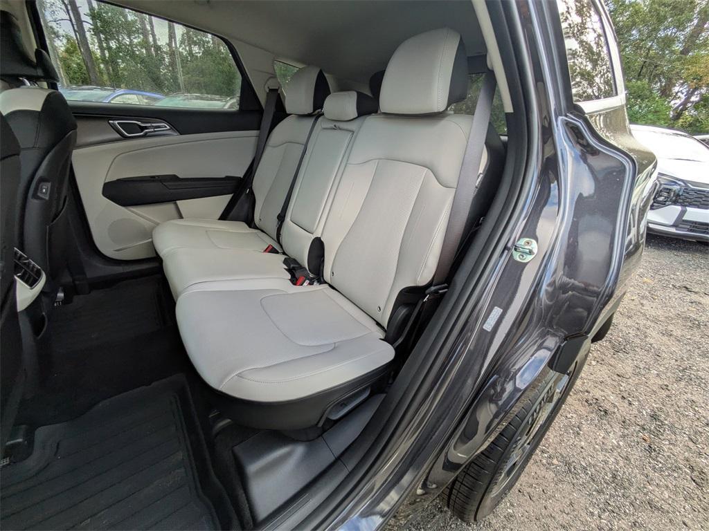 new 2026 Kia Sportage car, priced at $30,676