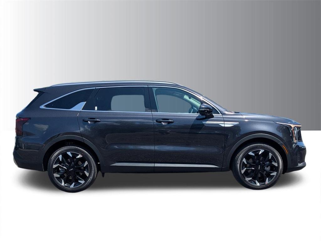 new 2025 Kia Sorento car, priced at $37,855
