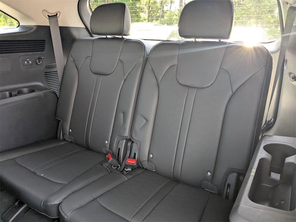 new 2025 Kia Sorento car, priced at $37,855