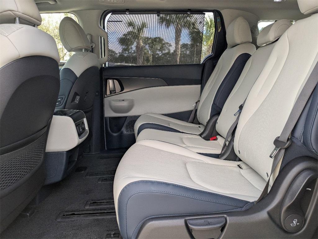 new 2025 Kia Carnival car, priced at $49,095