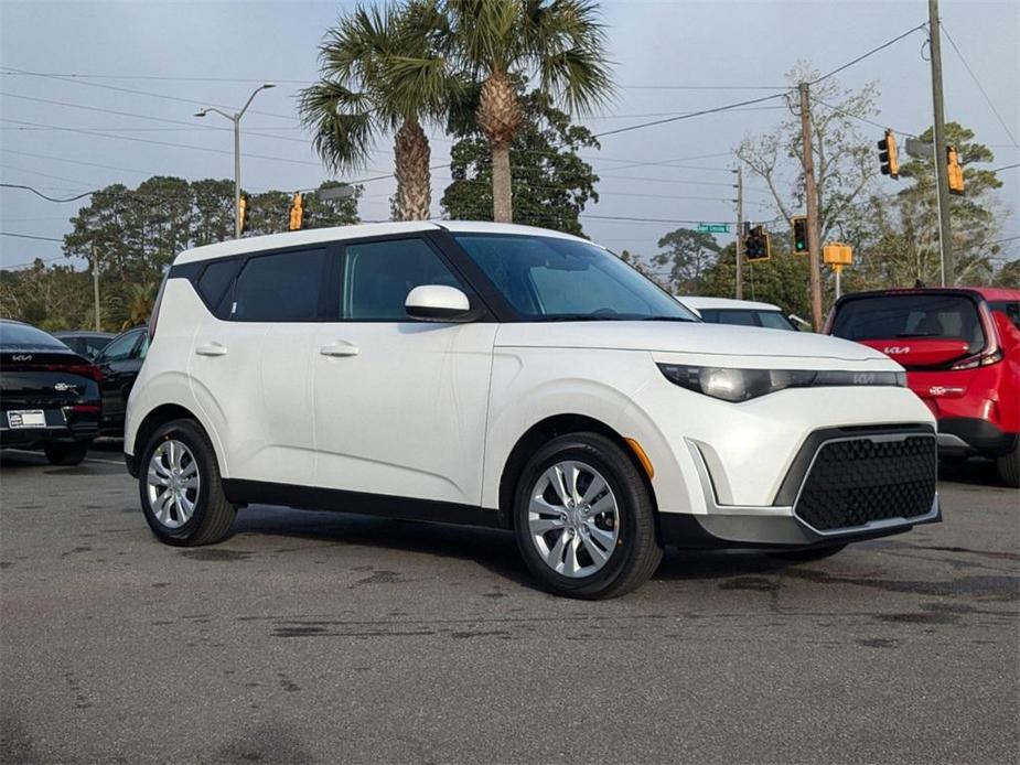 new 2025 Kia Soul car, priced at $22,185