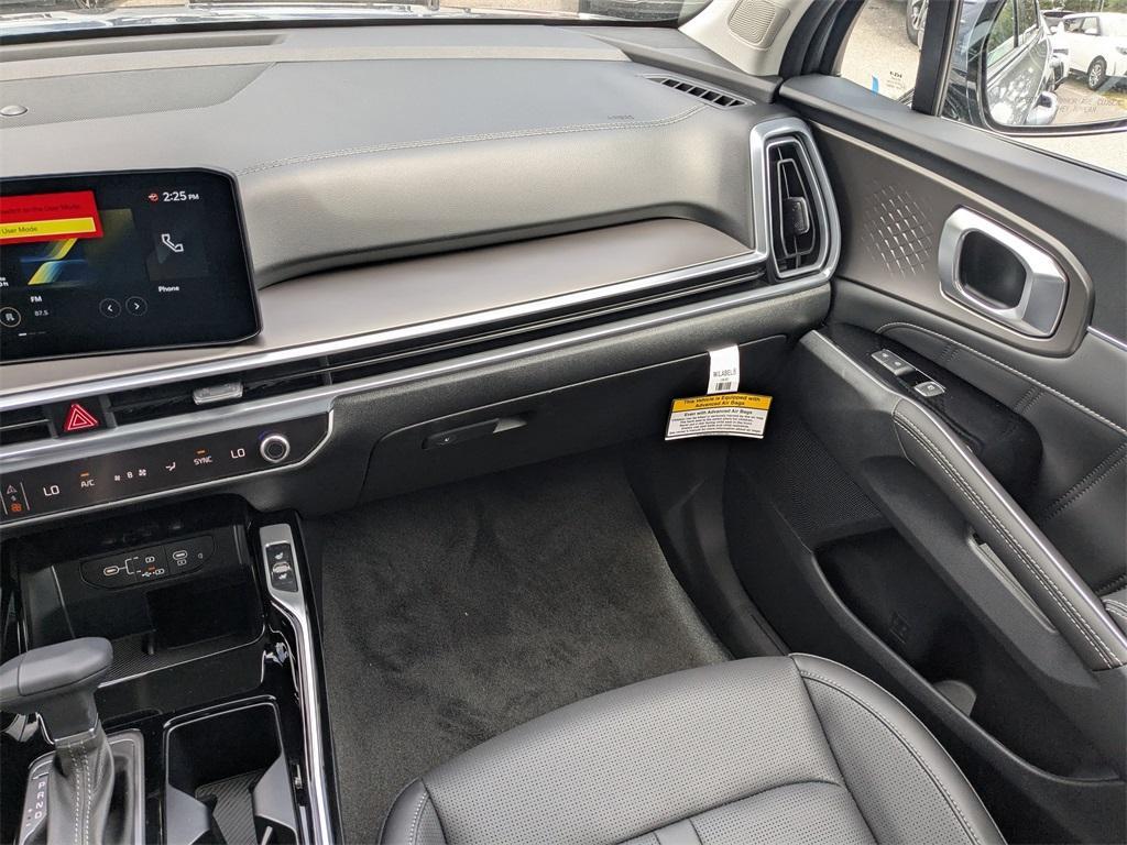 new 2025 Kia Sorento car, priced at $41,275
