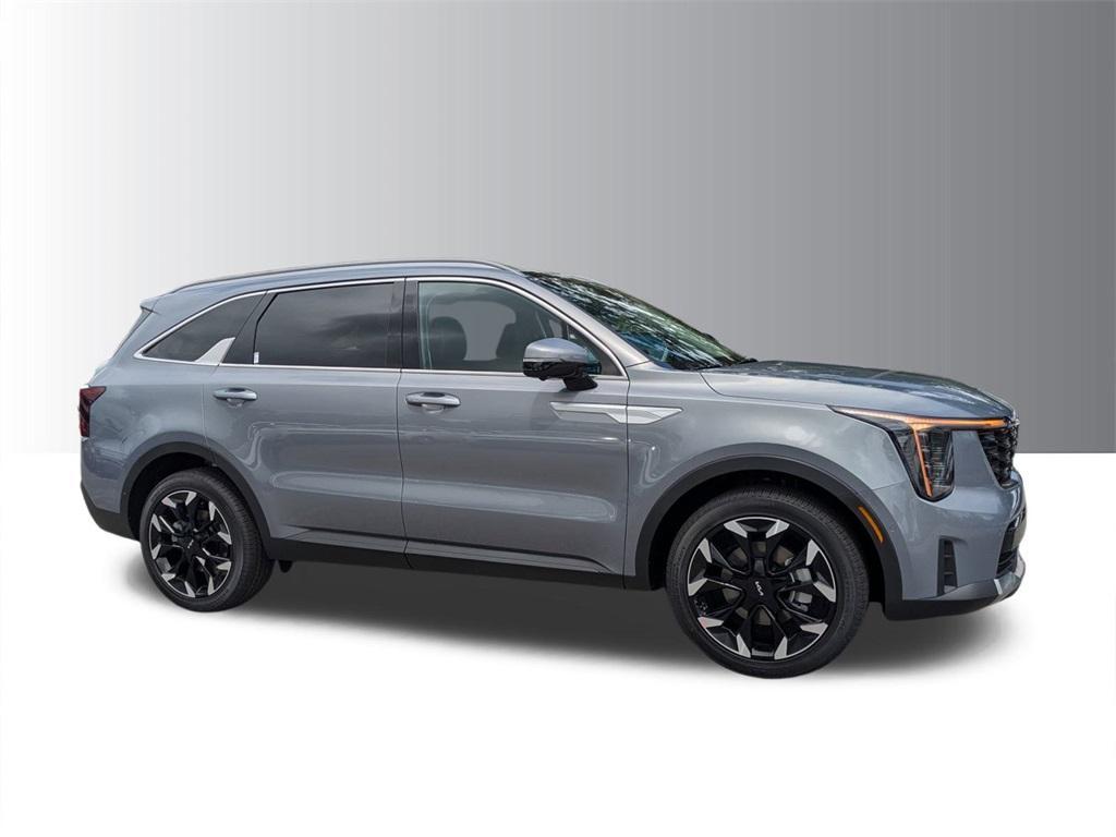 new 2025 Kia Sorento car, priced at $41,275