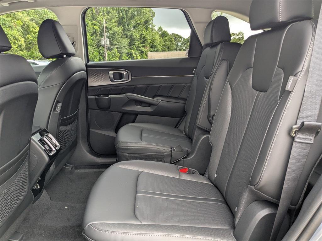 new 2025 Kia Sorento car, priced at $41,275