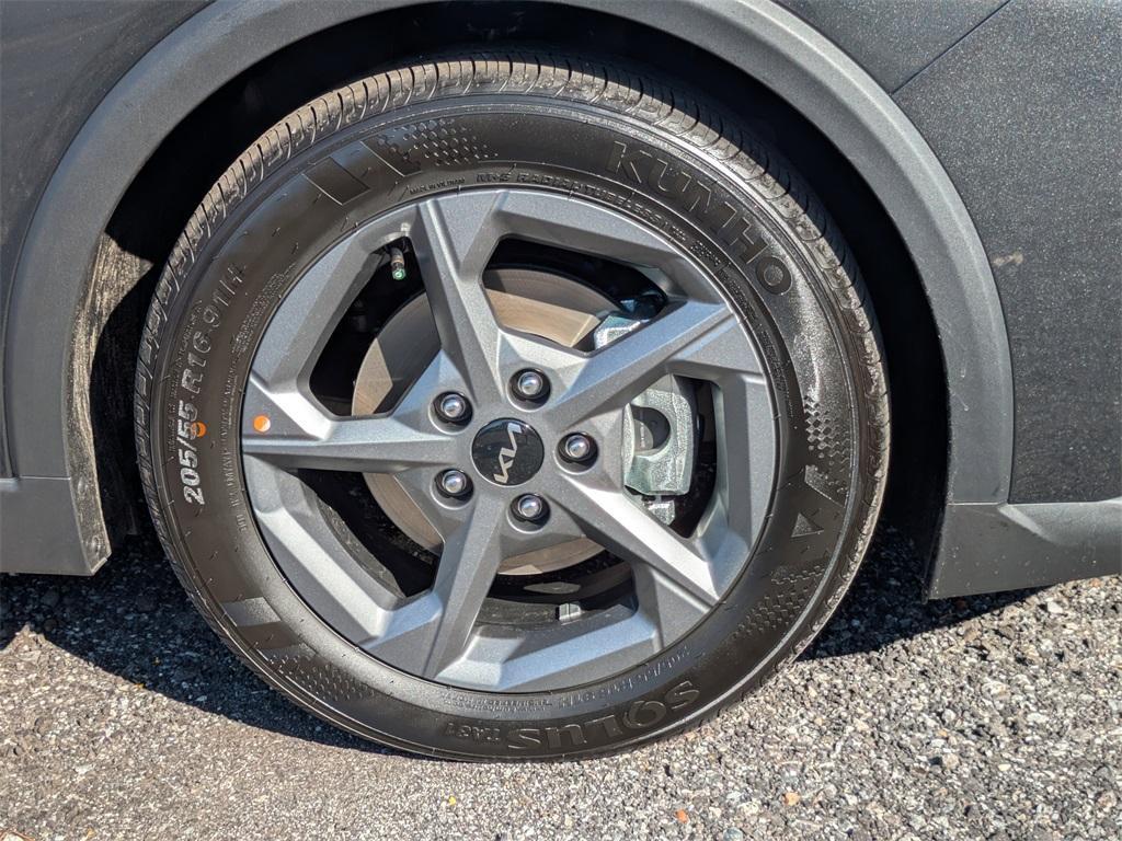 new 2025 Kia K4 car, priced at $23,575