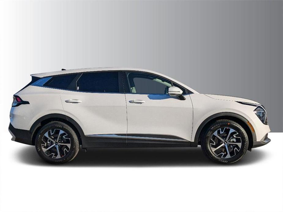 new 2025 Kia Sportage car, priced at $28,683