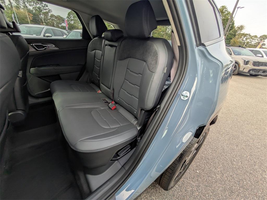 new 2026 Kia Sportage Hybrid car, priced at $42,175