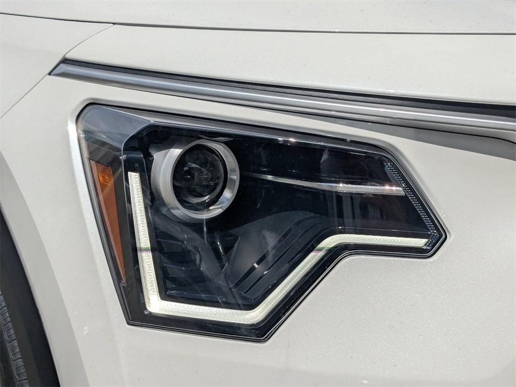 new 2025 Kia Niro car, priced at $30,765