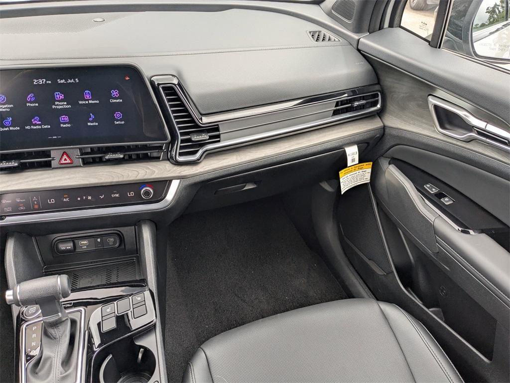 new 2025 Kia Sportage car, priced at $34,140