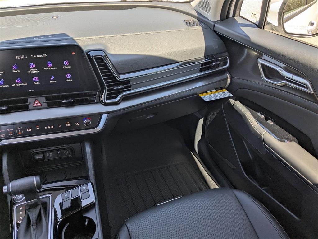 new 2025 Kia Sportage car, priced at $30,271