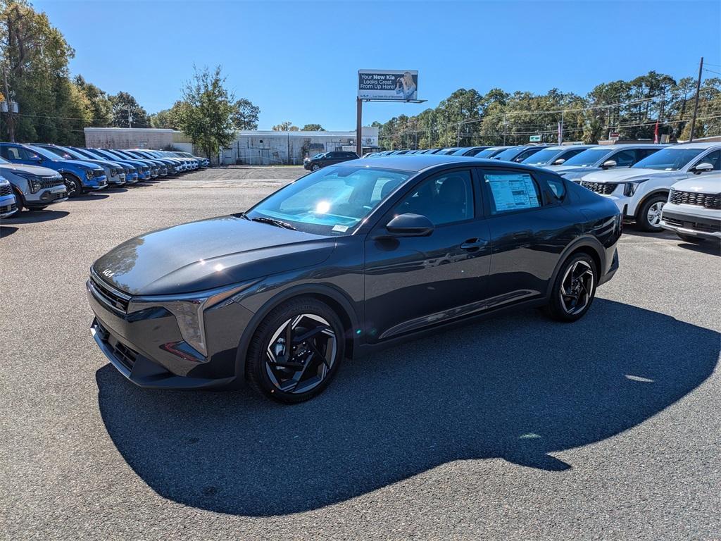 new 2025 Kia K4 car, priced at $24,525