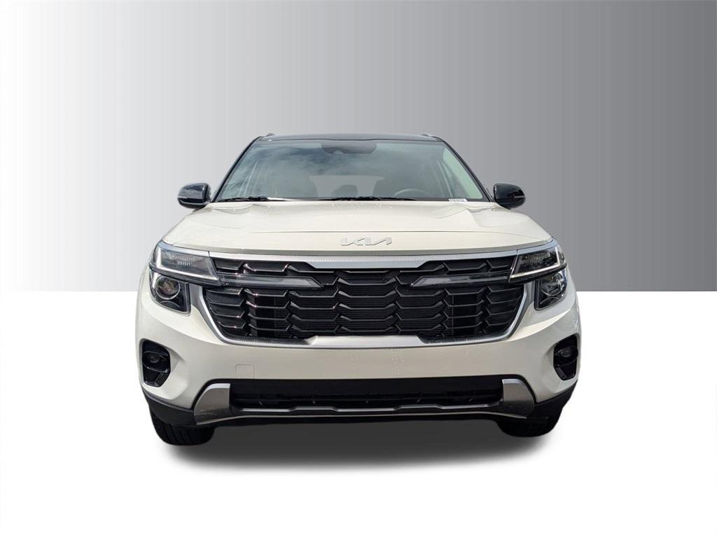 new 2025 Kia Seltos car, priced at $25,910