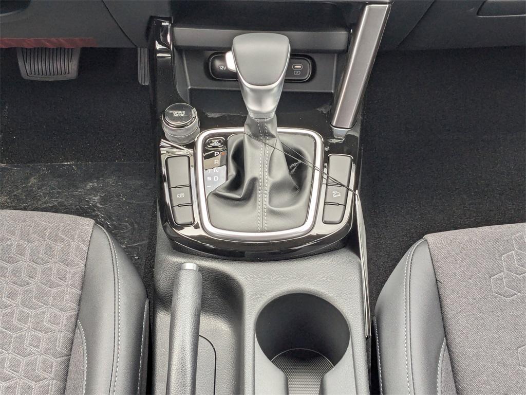 new 2025 Kia Seltos car, priced at $25,910
