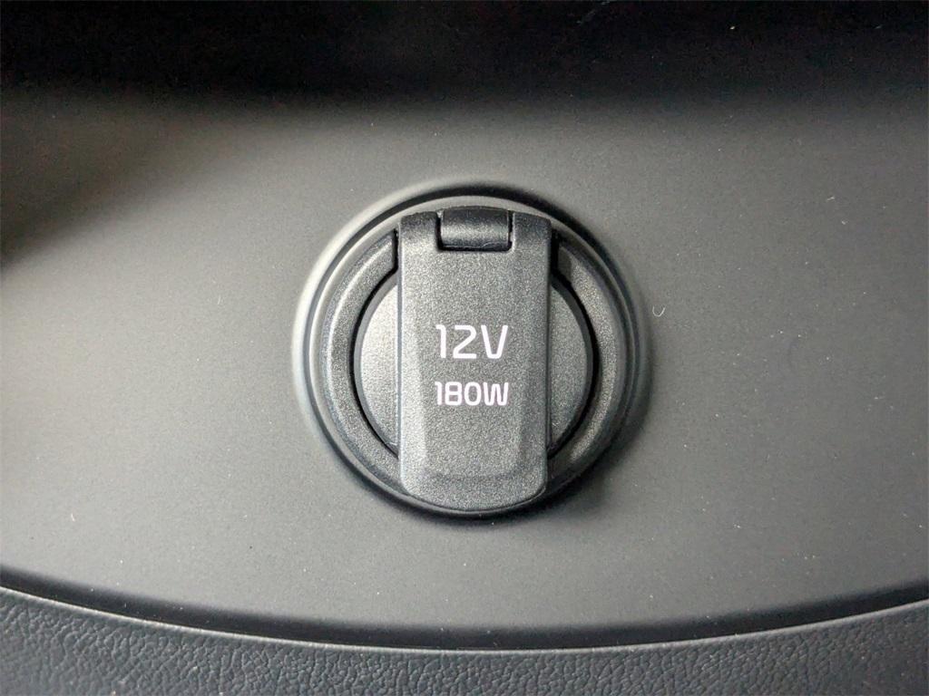 new 2025 Kia Sorento car, priced at $34,780