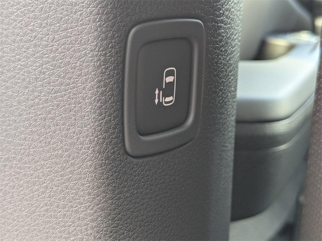 new 2026 Kia Carnival car, priced at $52,640