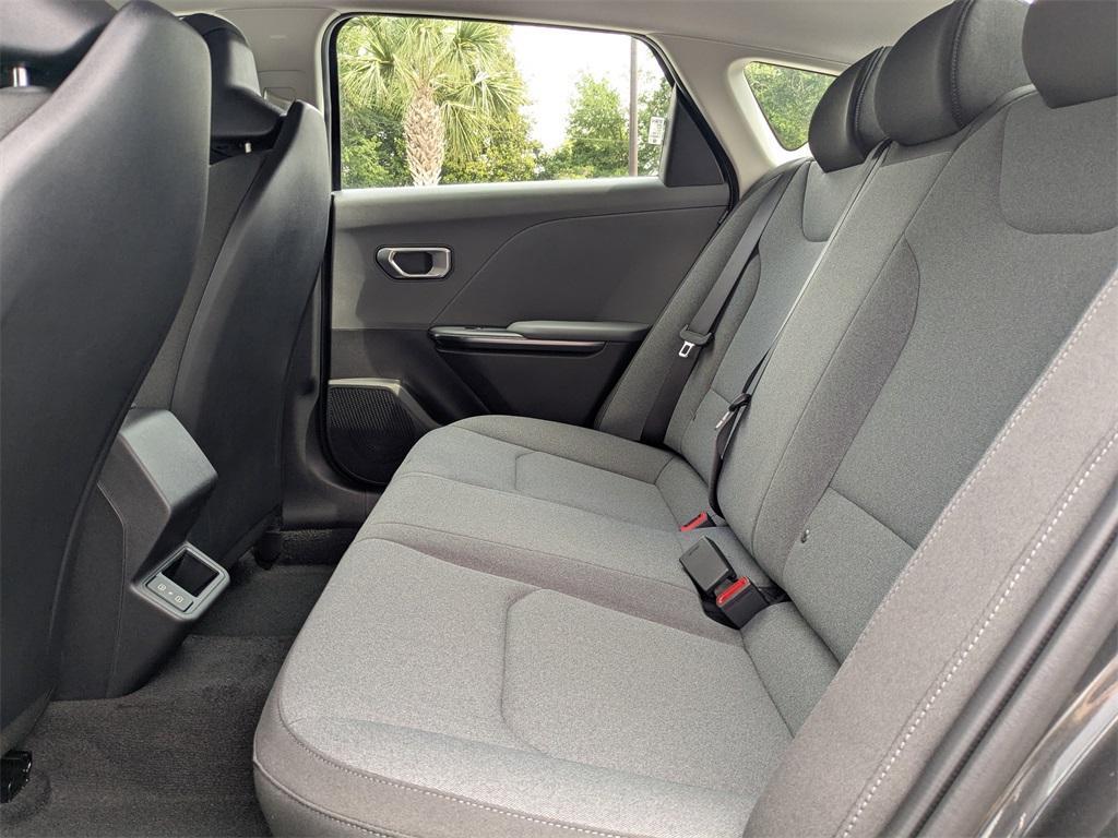 new 2025 Kia K4 car
