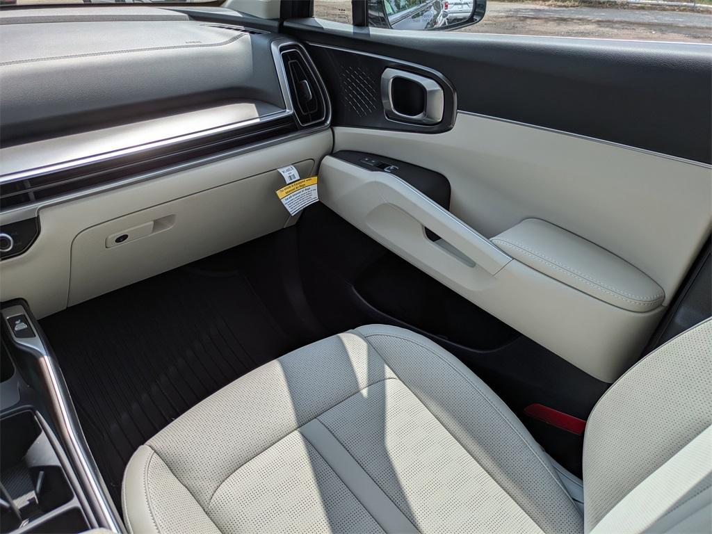 new 2025 Kia Sorento car, priced at $37,895