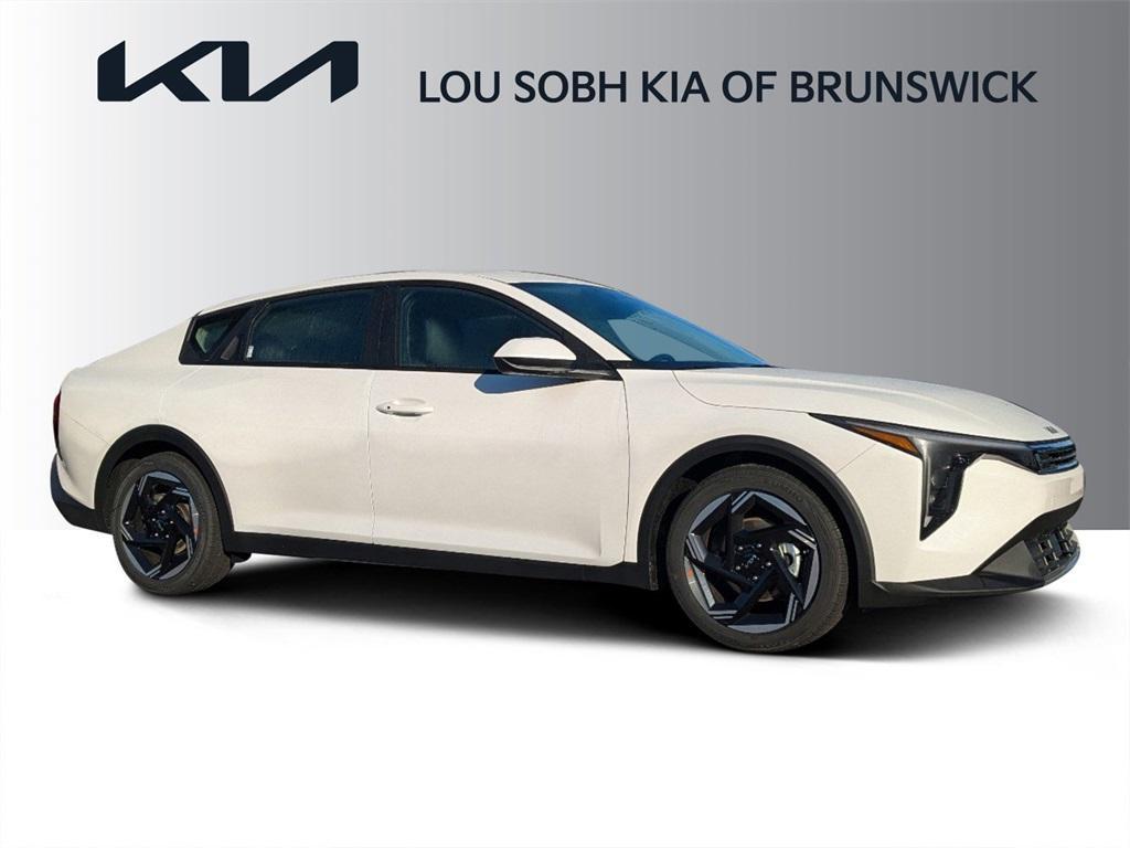 new 2025 Kia K4 car, priced at $24,815