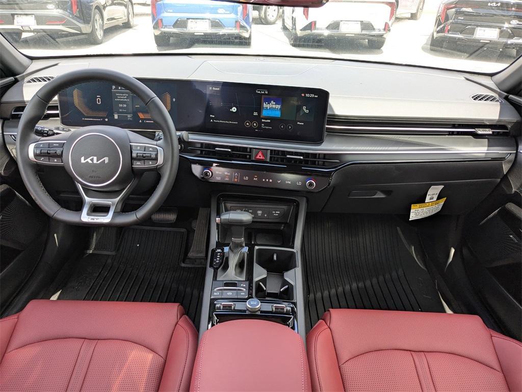 new 2025 Kia K5 car, priced at $30,930