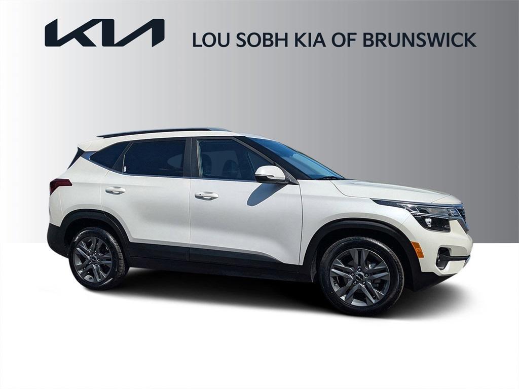 used 2023 Kia Seltos car, priced at $19,988