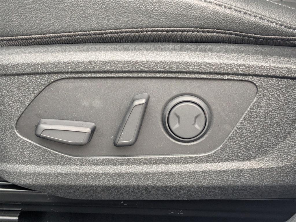 new 2025 Kia Sportage car, priced at $28,476