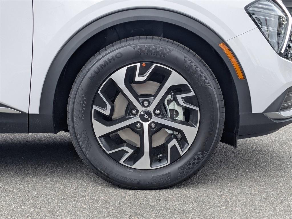 new 2025 Kia Sportage car, priced at $28,476