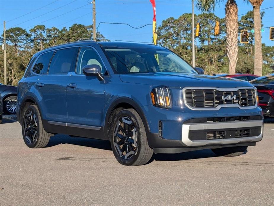 used 2024 Kia Telluride car, priced at $35,988