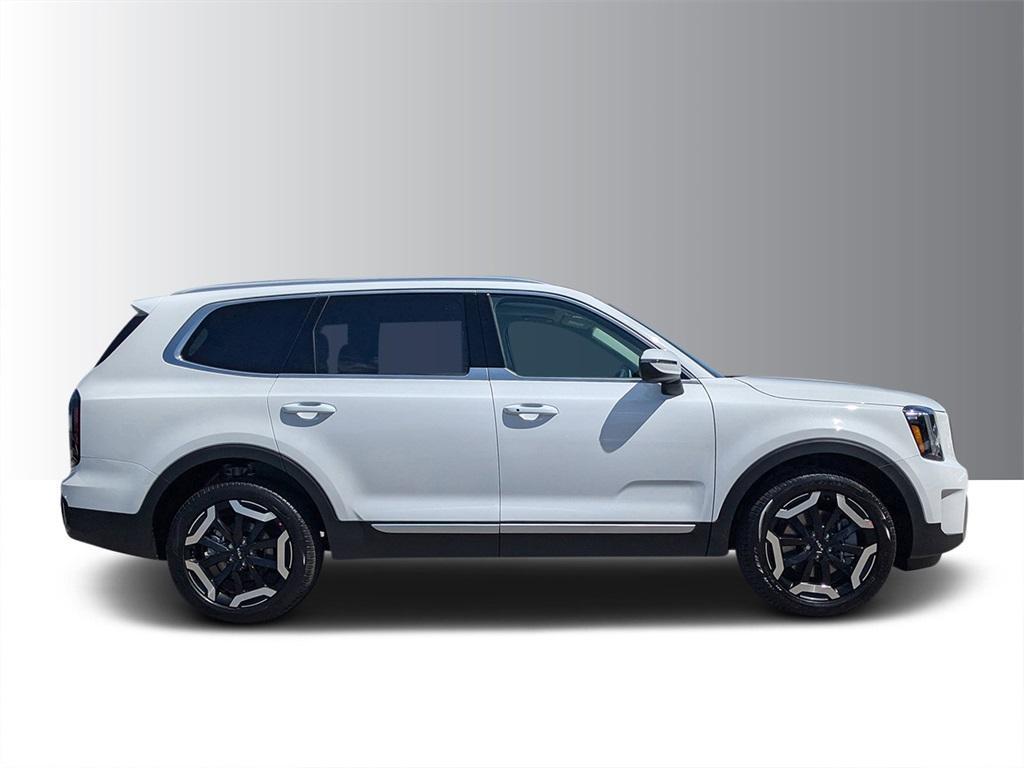 new 2025 Kia Telluride car, priced at $42,695