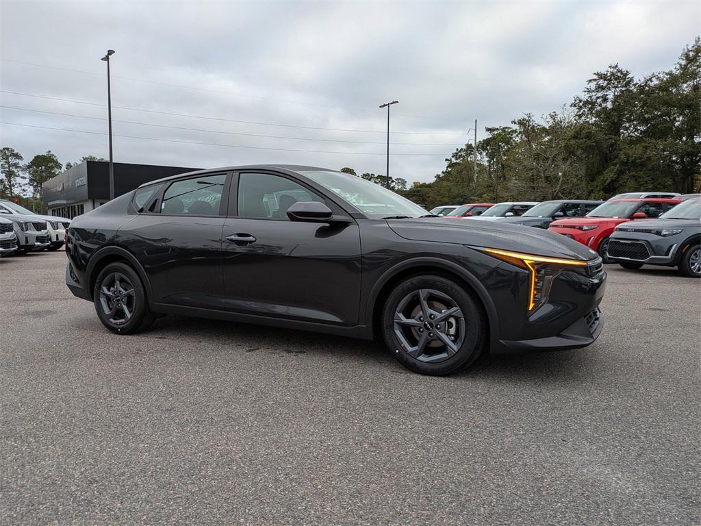 new 2025 Kia K4 car, priced at $23,460