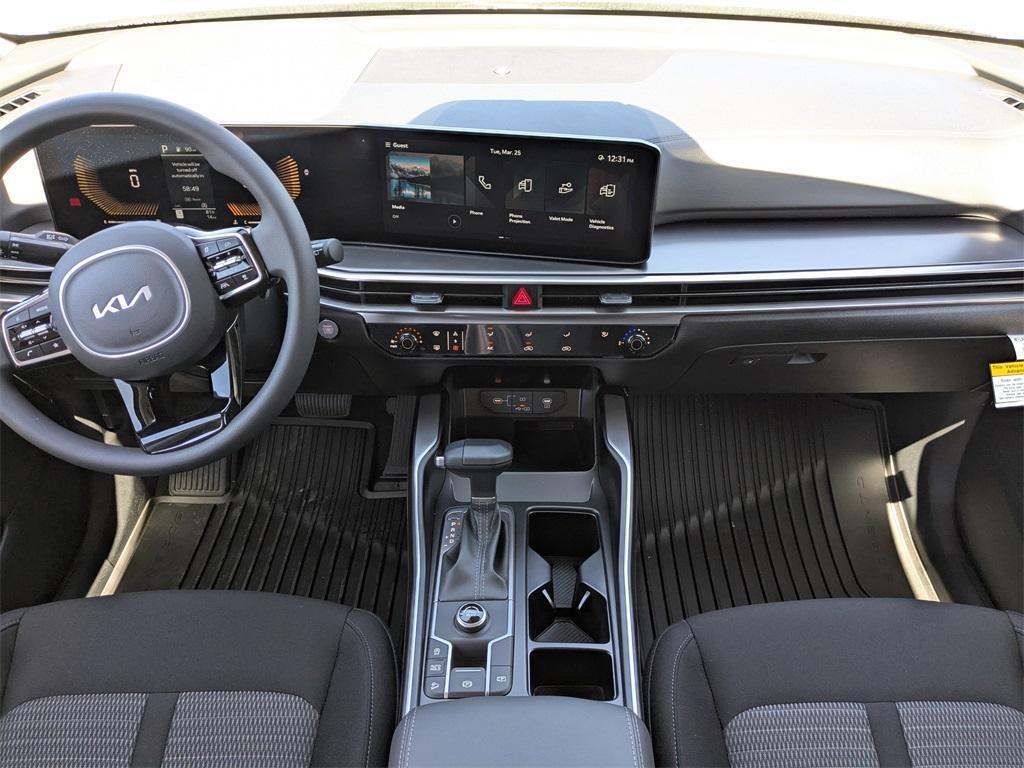 new 2025 Kia Sorento car, priced at $30,030