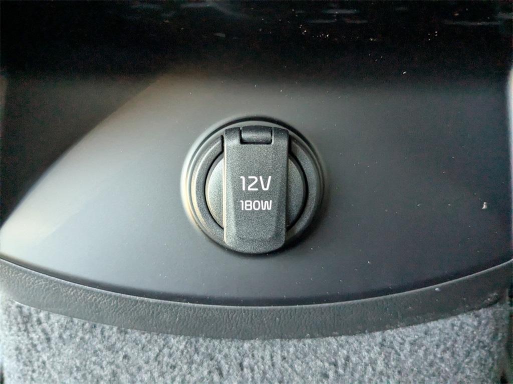 new 2025 Kia Sorento car, priced at $30,030