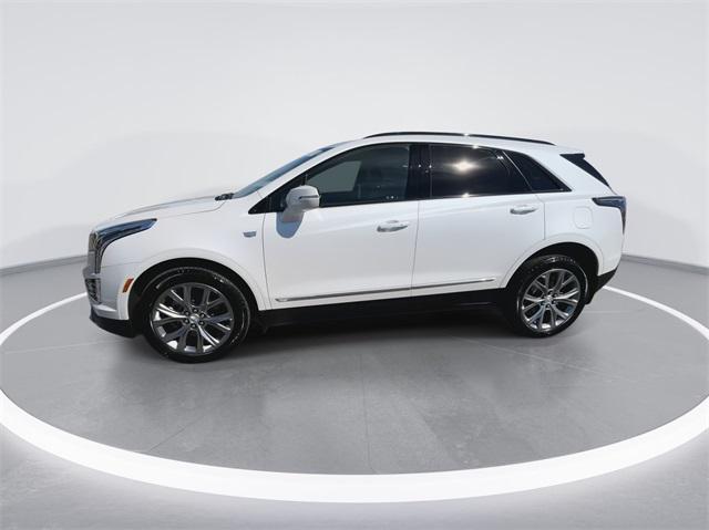 used 2021 Cadillac XT5 car, priced at $36,996