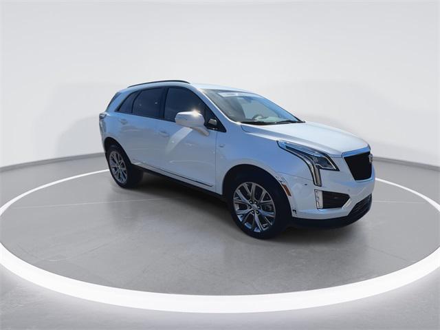 used 2021 Cadillac XT5 car, priced at $36,996