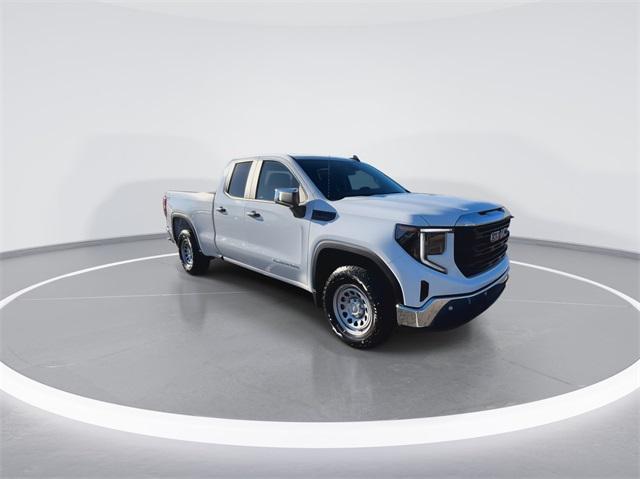 new 2025 GMC Sierra 1500 car, priced at $51,880