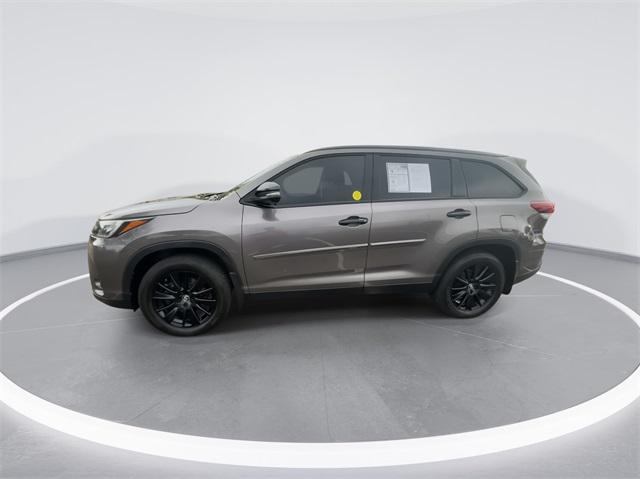 used 2019 Toyota Highlander car, priced at $26,994