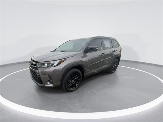 used 2019 Toyota Highlander car, priced at $26,994