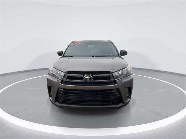 used 2019 Toyota Highlander car, priced at $26,994