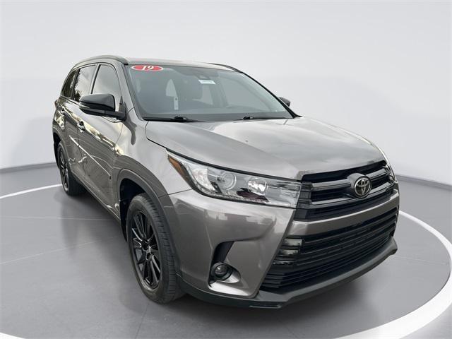 used 2019 Toyota Highlander car, priced at $26,994