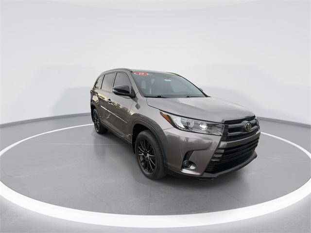 used 2019 Toyota Highlander car, priced at $26,994