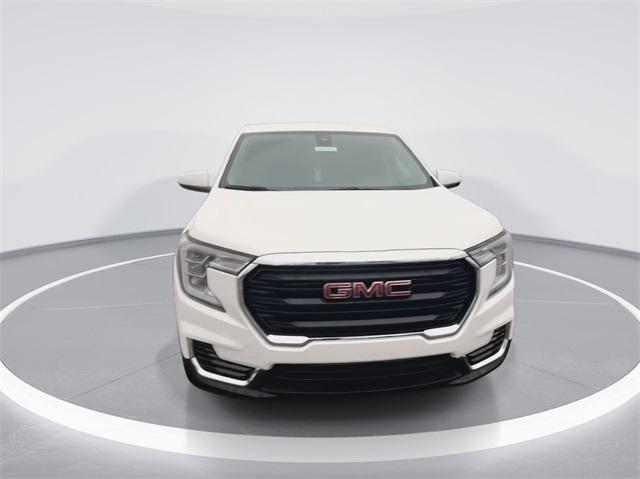 new 2024 GMC Terrain car, priced at $25,900