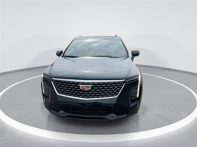 new 2025 Cadillac XT4 car, priced at $52,400