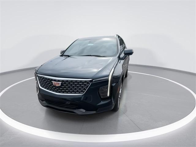 new 2025 Cadillac XT4 car, priced at $52,400