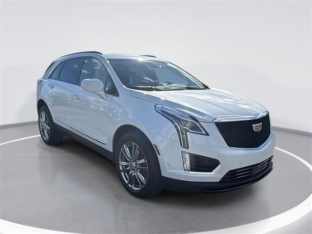 new 2025 Cadillac XT5 car, priced at $64,605