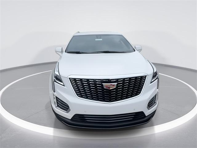 new 2024 Cadillac XT5 car, priced at $45,530