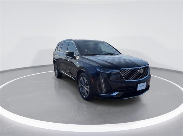 new 2025 Cadillac XT6 car, priced at $60,505